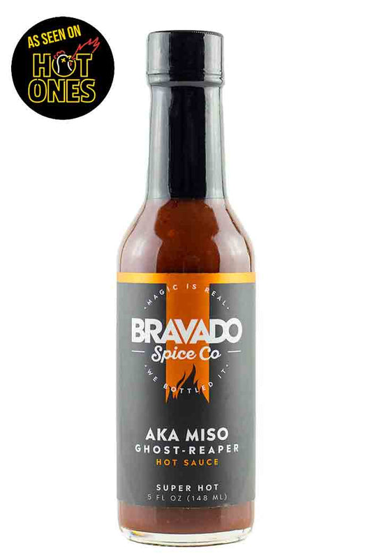 Bravado Aka Miso pekoča omaka 148 ml – azijski umami s sojinim okusom, Ghost Pepper in Carolina Reaper, Hot Ones sezona 10