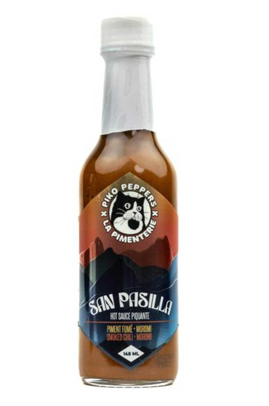 La Pimenterie x Piko Peppers San Pasilla – pekoča omaka z dimljenimi Pasilla čiliji